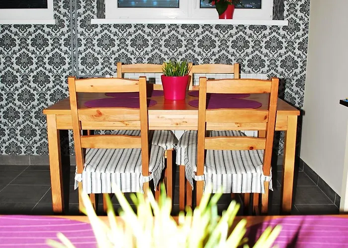 Privatunterkunft Villa Green