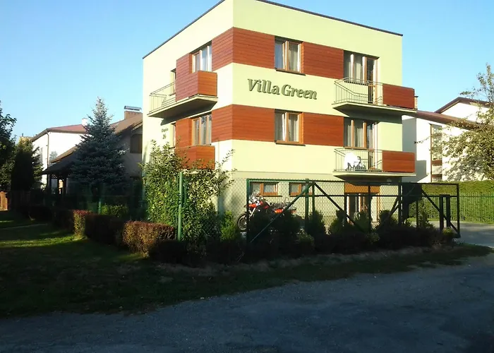 Privatunterkunft Villa Green *