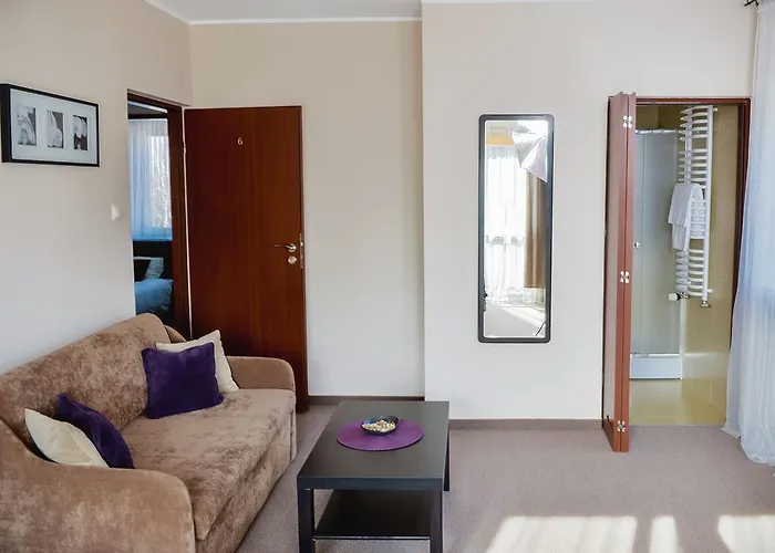 Privatunterkunft Villa Green